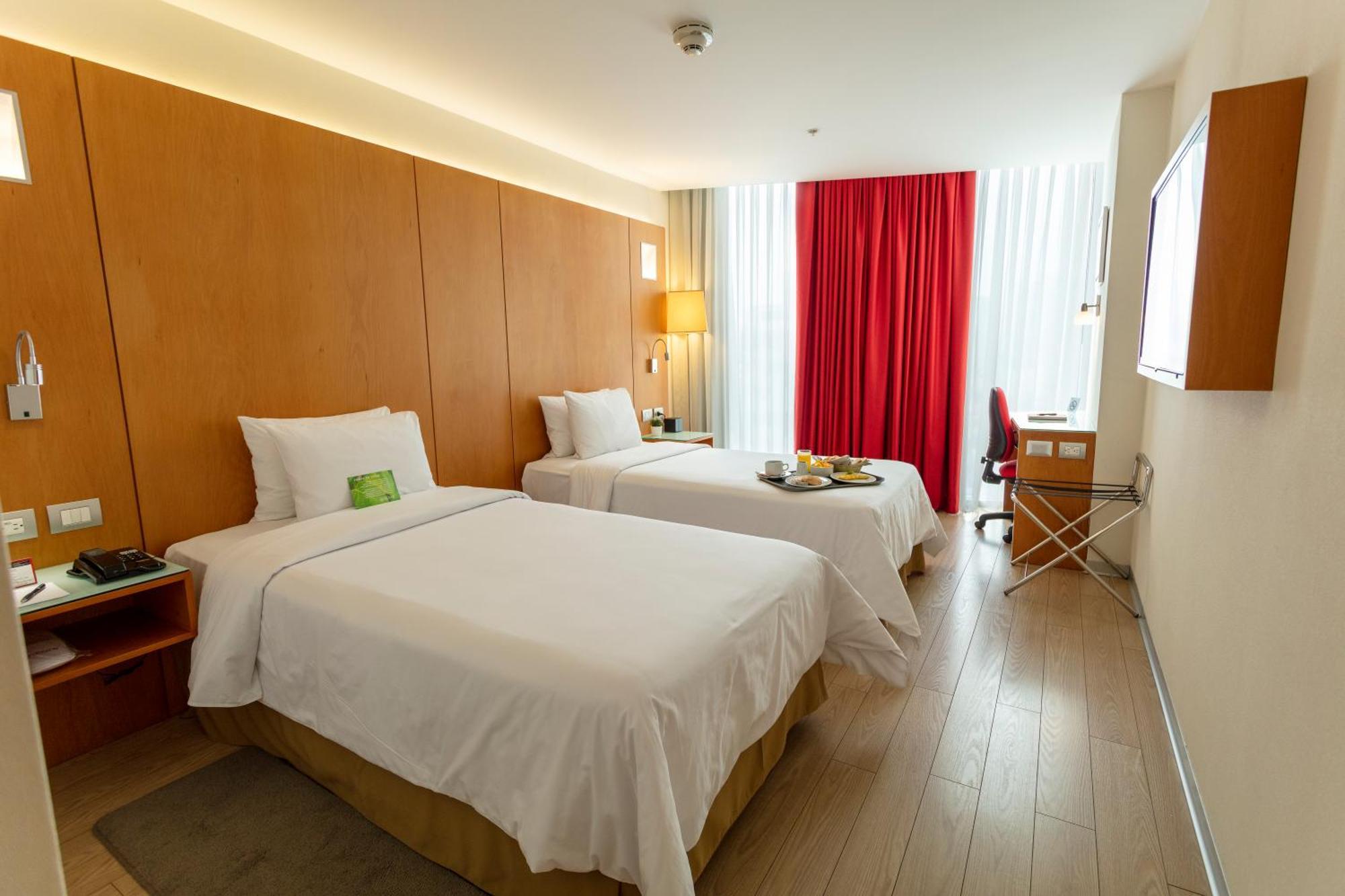 Ramada Encore By Wyndham Lima San Isidro Bagian luar foto